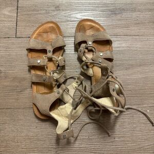 Dolce Vita Tan Beige Suede Gladiator Sandals Neutral Boho Summer *NEEDS REPAIR*
